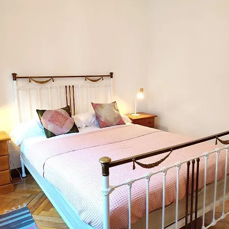 El Desvan De Chloe * Хихон